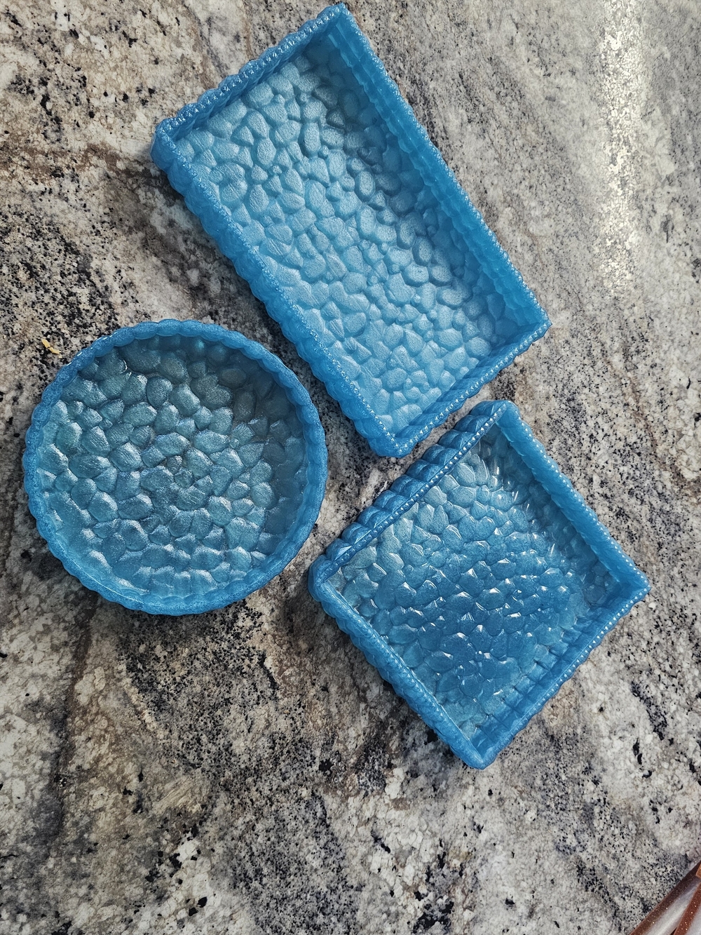 Aqua Blue 3-Piece Decorative Resin Tray Set by